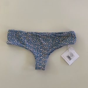Never worn mai swim active bottom in Perennial